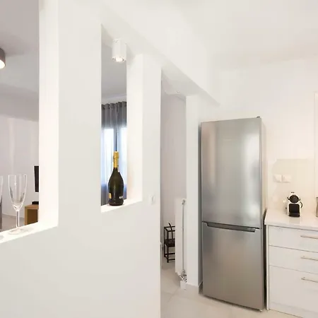 Seaview Luxurious Near Corfu Town By Konnect - Adults Only Apartment